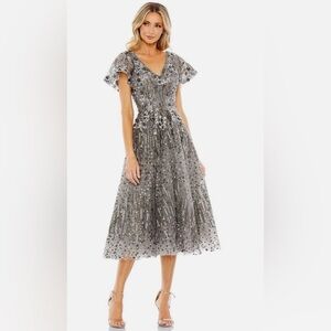 Mac Duggal Embellished V-Neck Silver Midi Dress